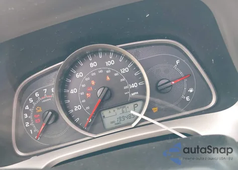 2013 Toyota Rav4 Xle z USA, uszkodzony, nr VIN 2T3WFREV6DW066152